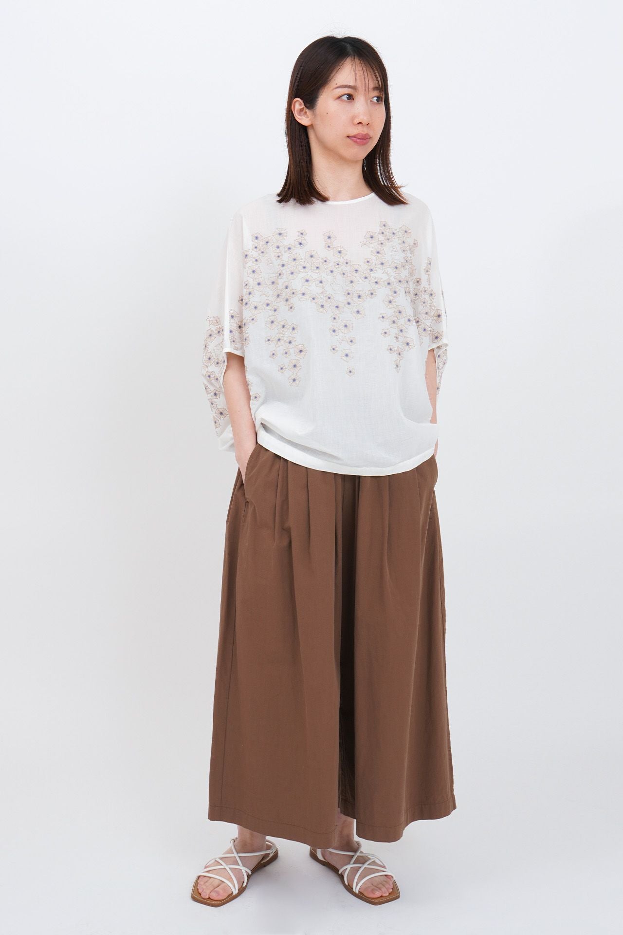 WHITE/model:161cm