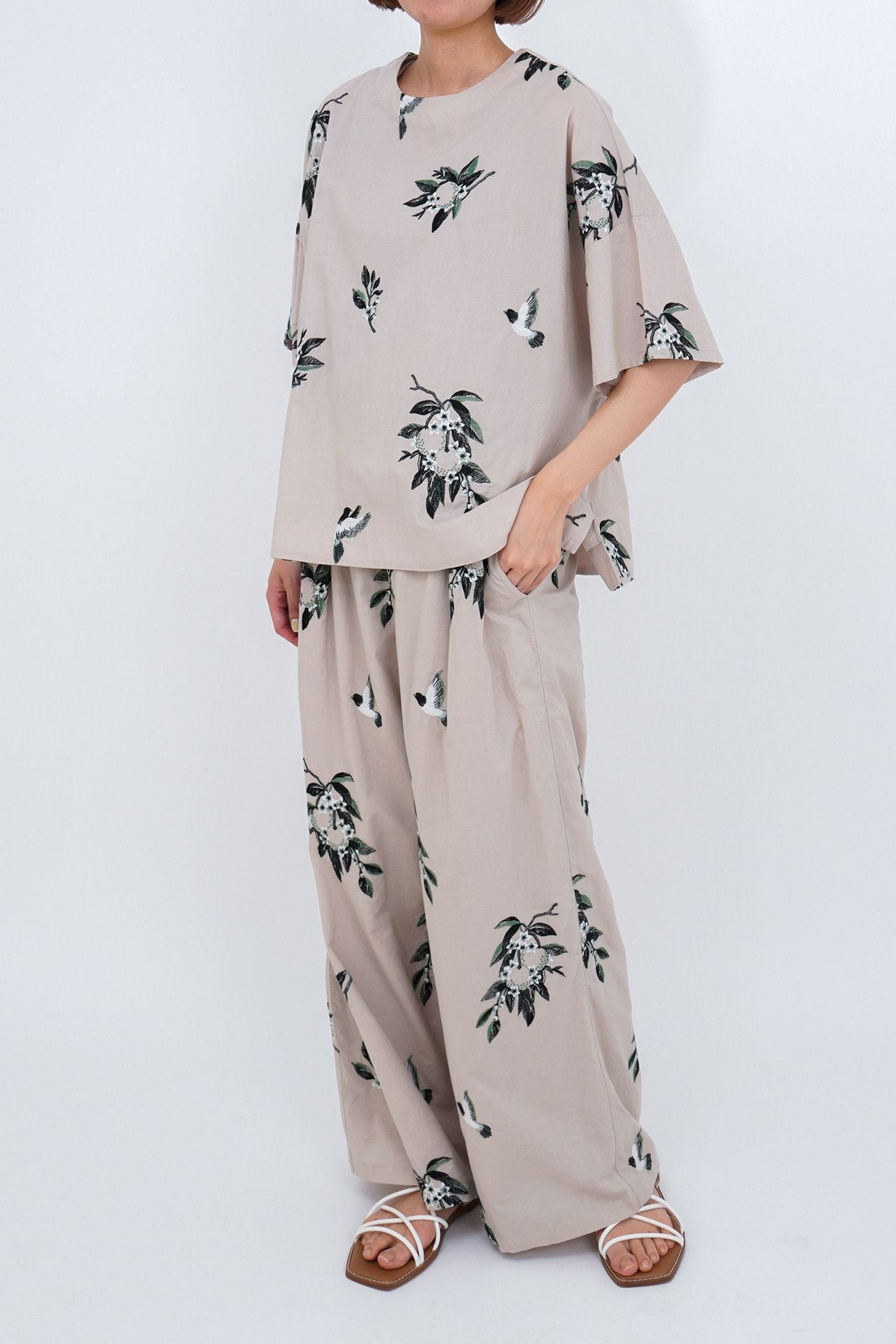 BEIGE/model:163cm
