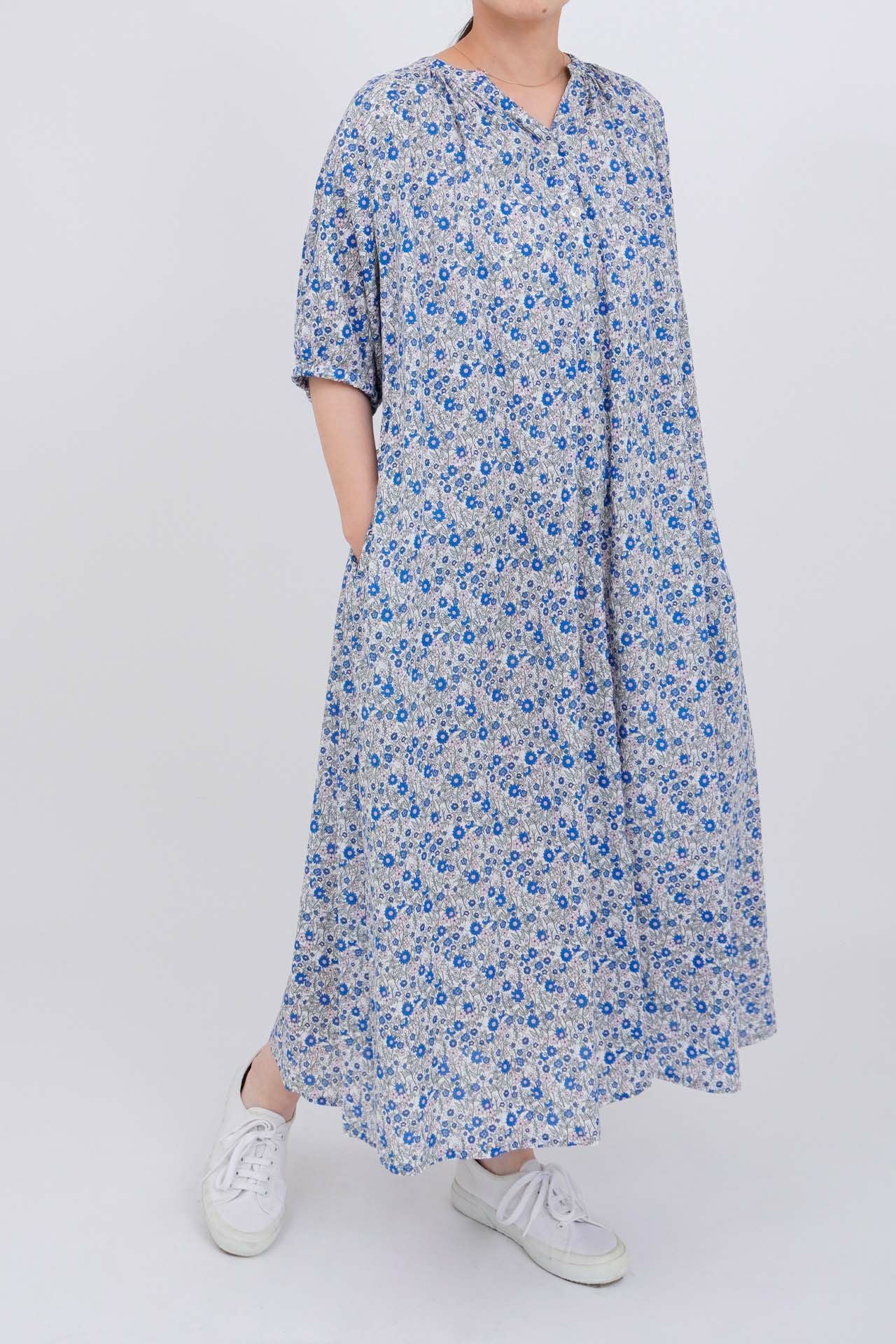 BLUE/model:158cm