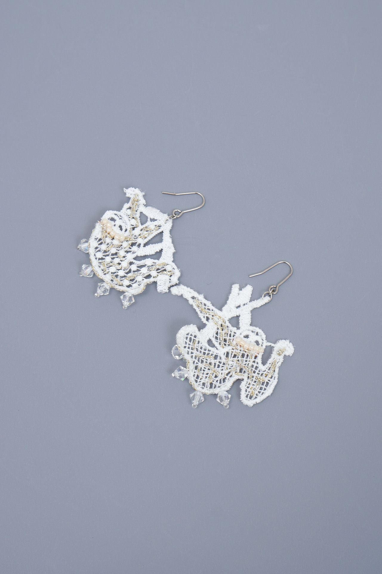 ナマケモノレース ピアス/イヤリング | marble SUD(マーブルシュッド