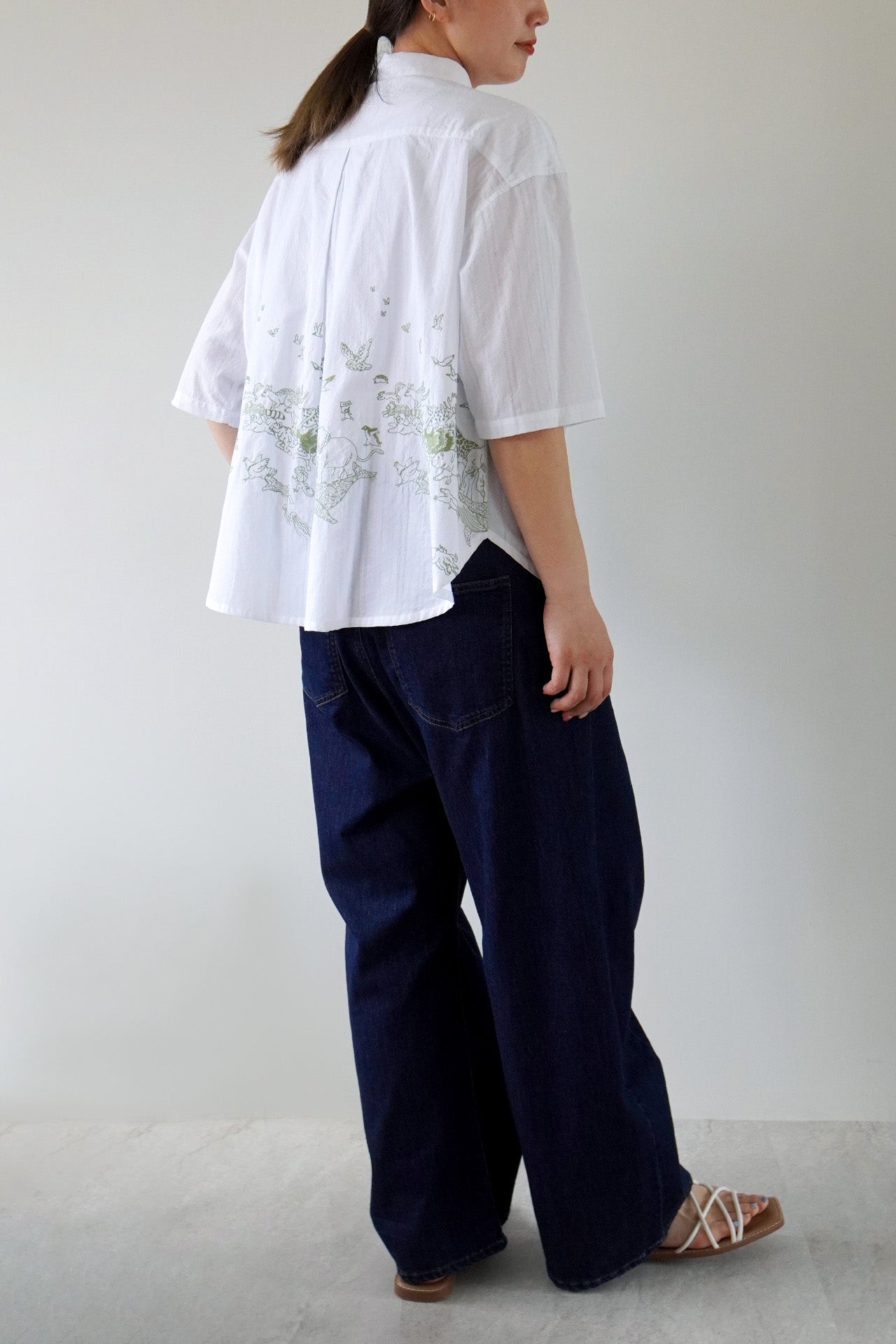 WHITE/model:168cm