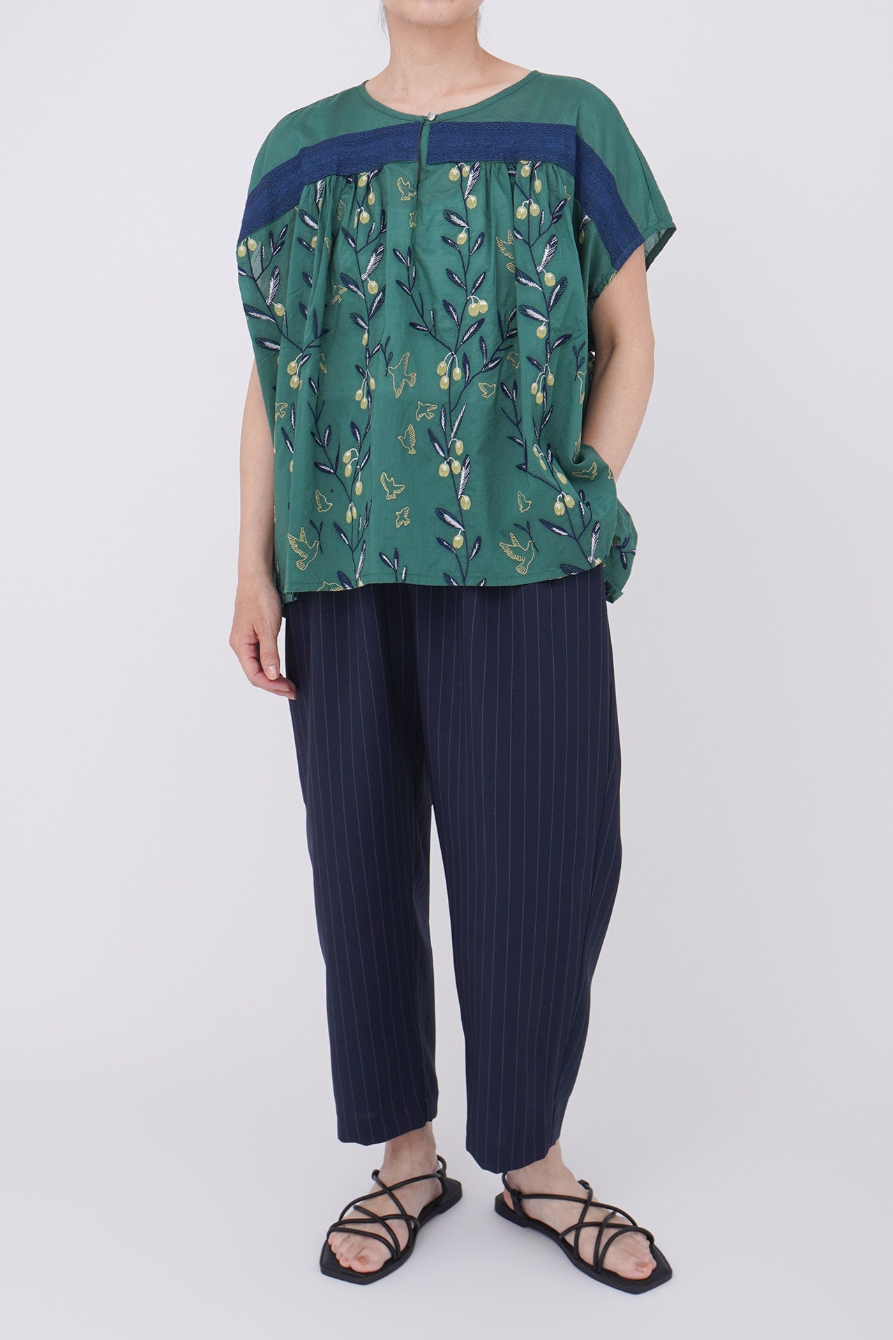 GREEN/model:161cm