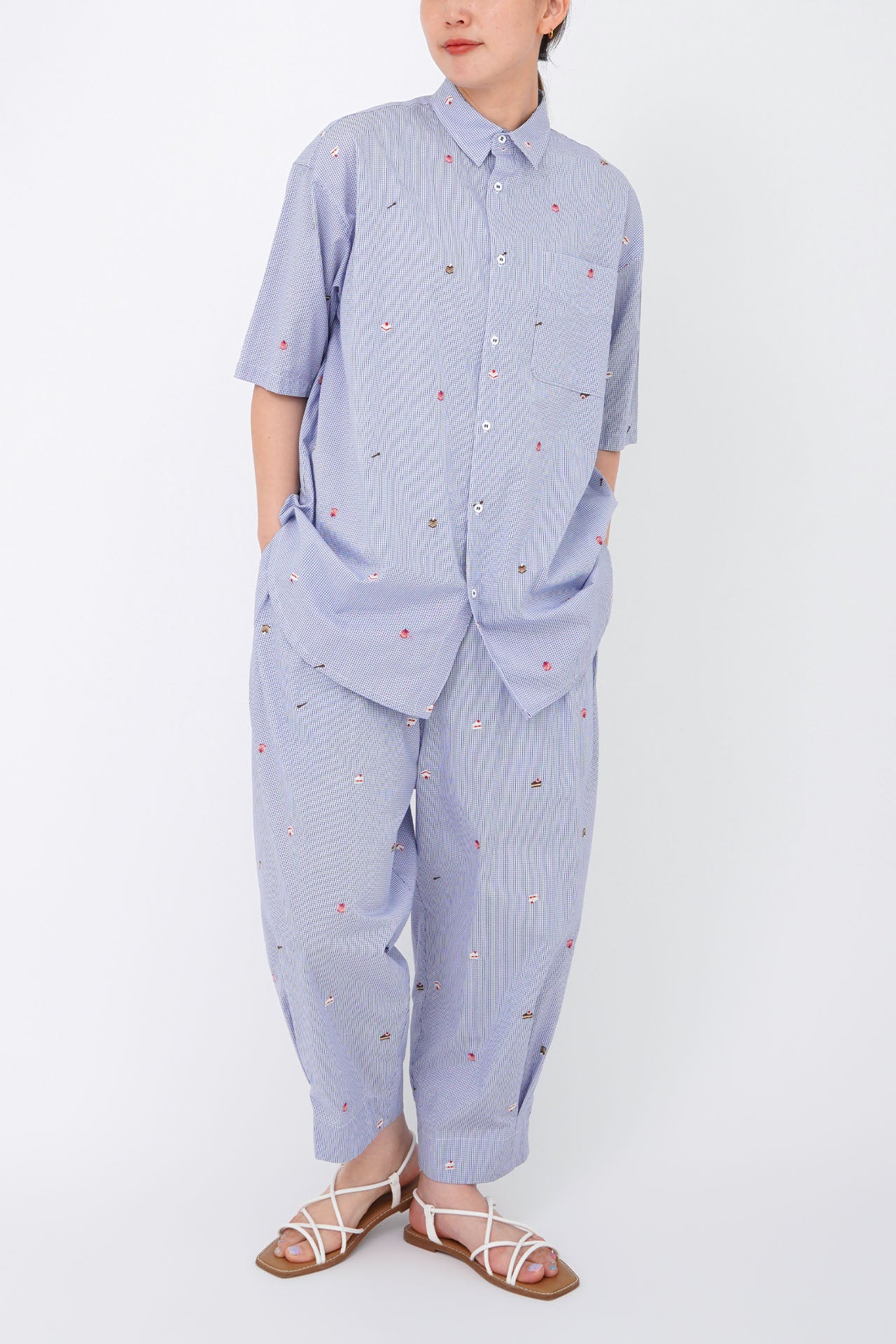 BLUE/model:168cm
