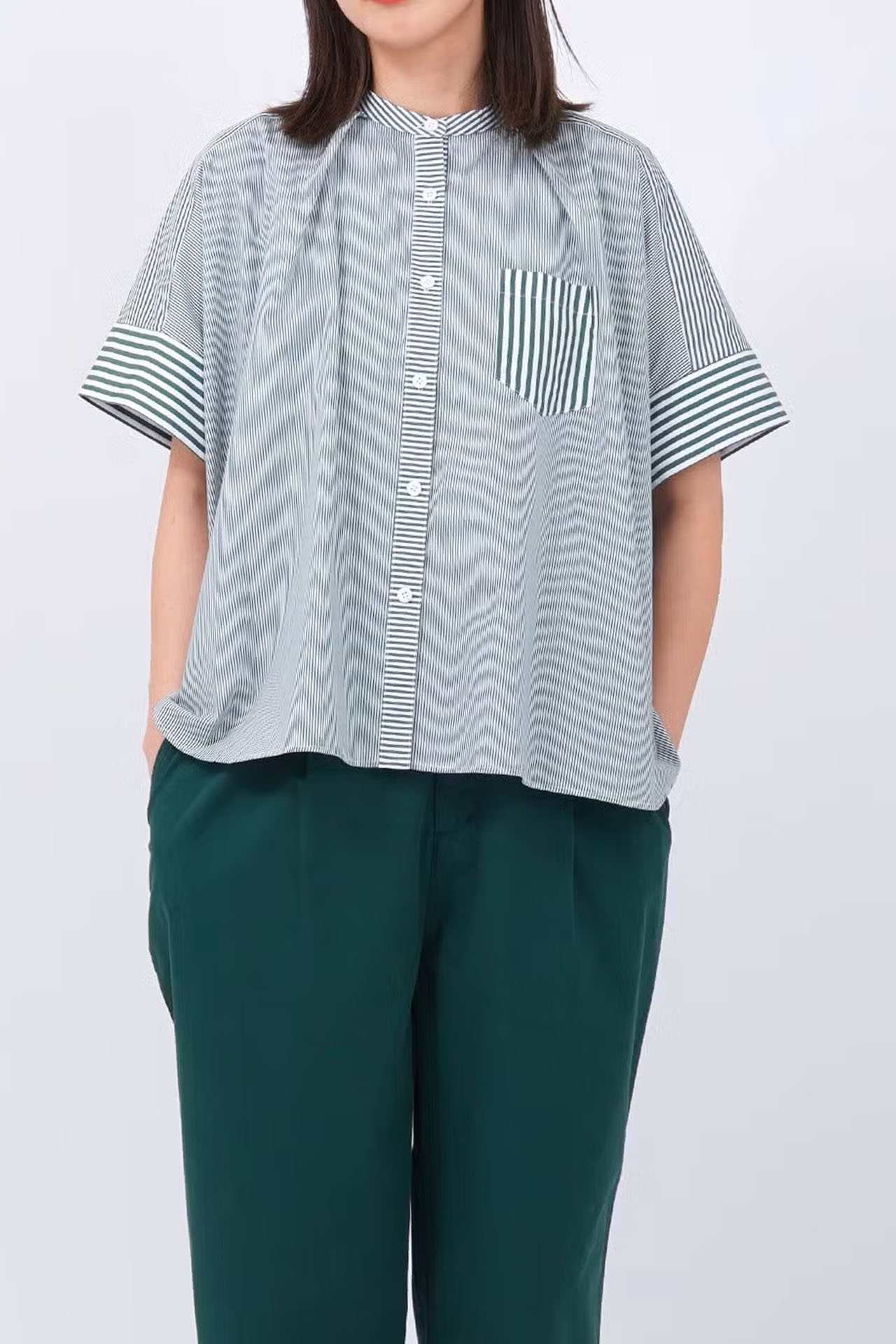 GREEN
