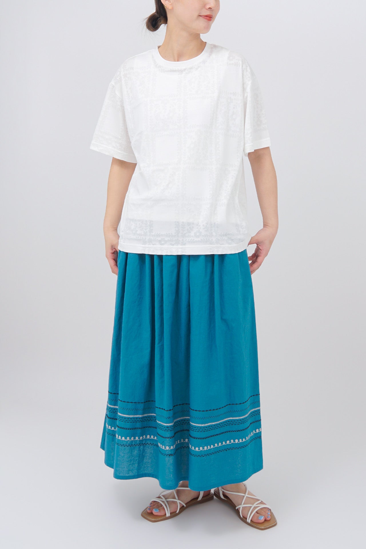 WHITE/model:168cm
