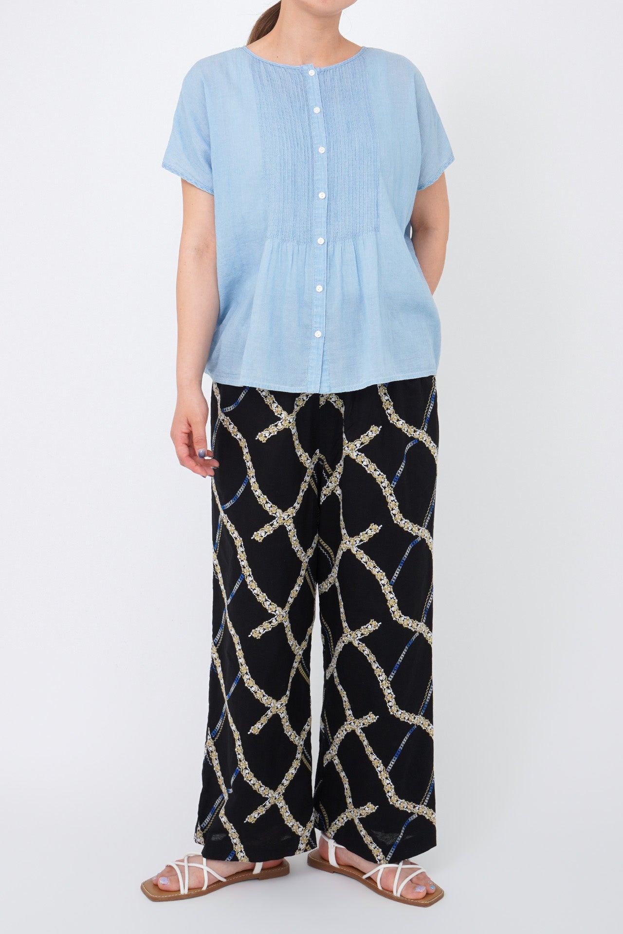 L.BLUE/model:168cm