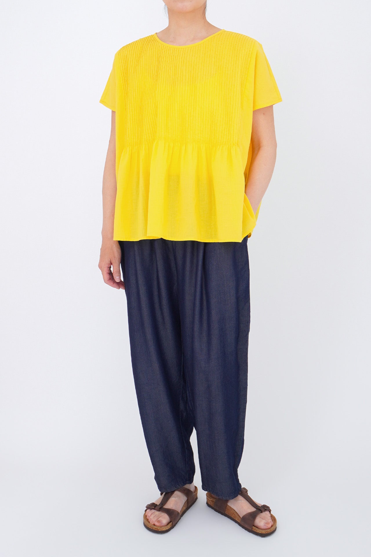 YELLOW/model:161cm