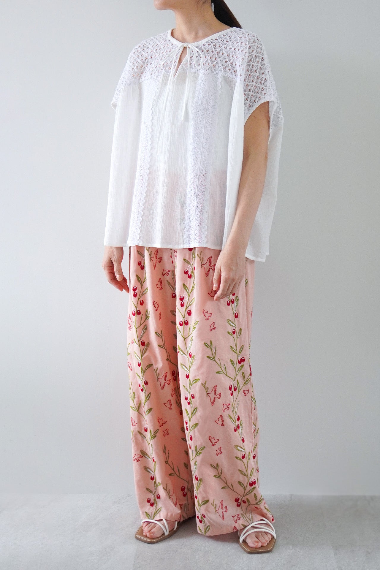WHITE/model:161cm