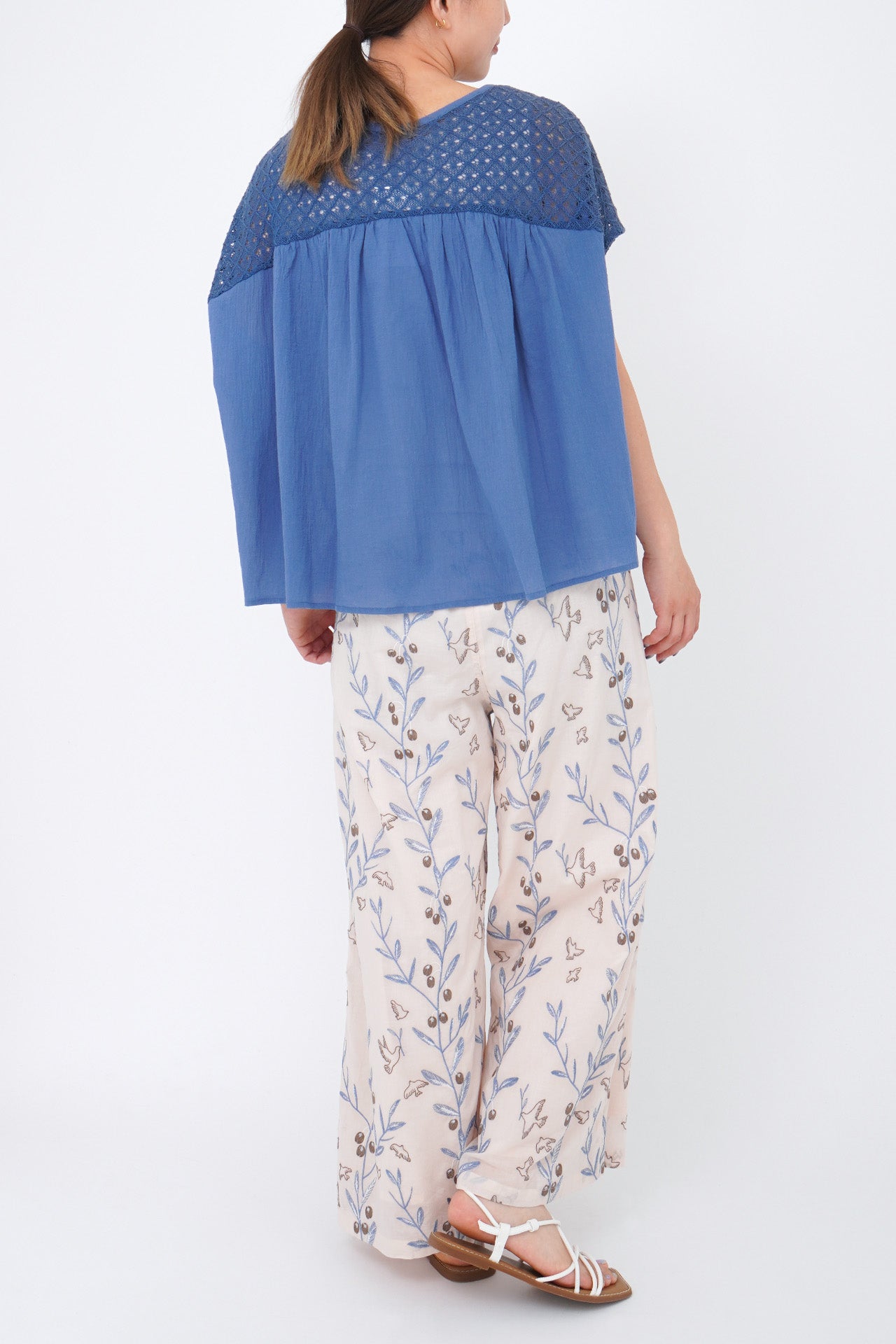BLUE/model:168cm