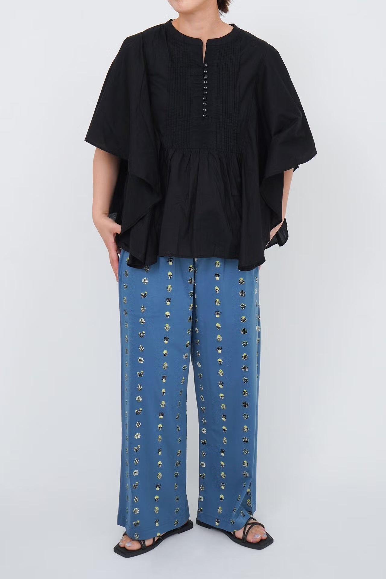 BLACK/model:168cm