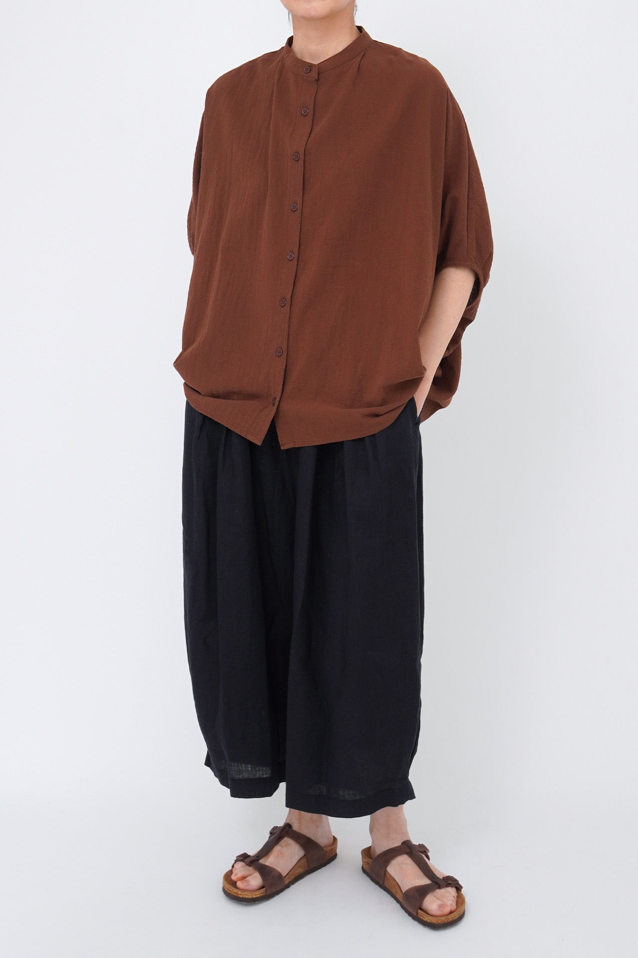BROWN/model:161cm