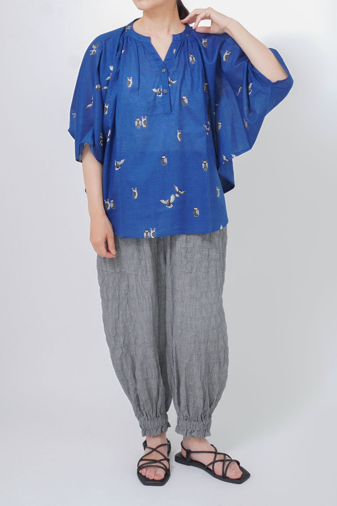 marble SUD 鳥の巣刺繍半袖コットンブラウス パープルグレー marble SUD 鳥の巣刺繍半袖コットンブラウス パープルグレー トップス