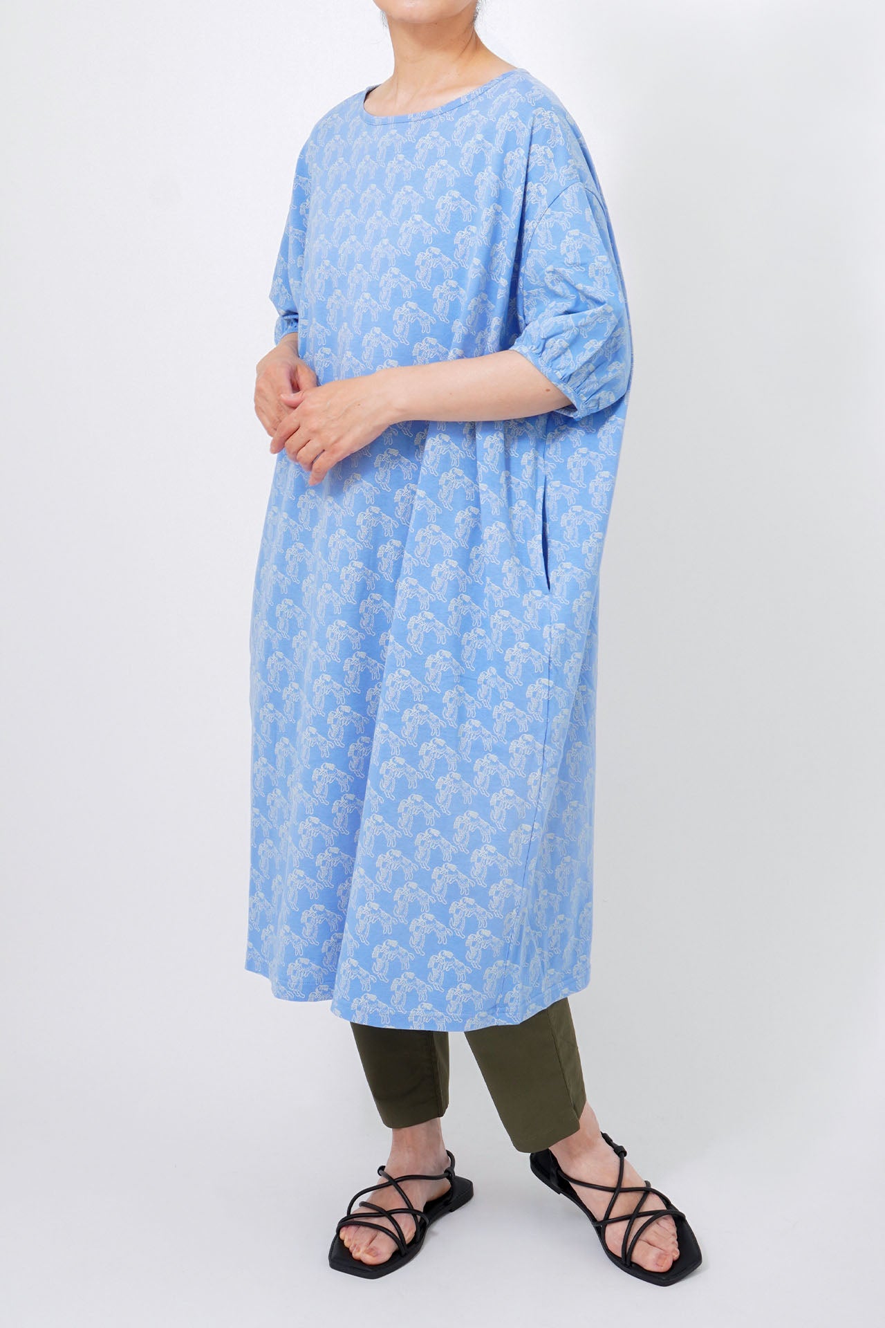 BLUE/model:161cm