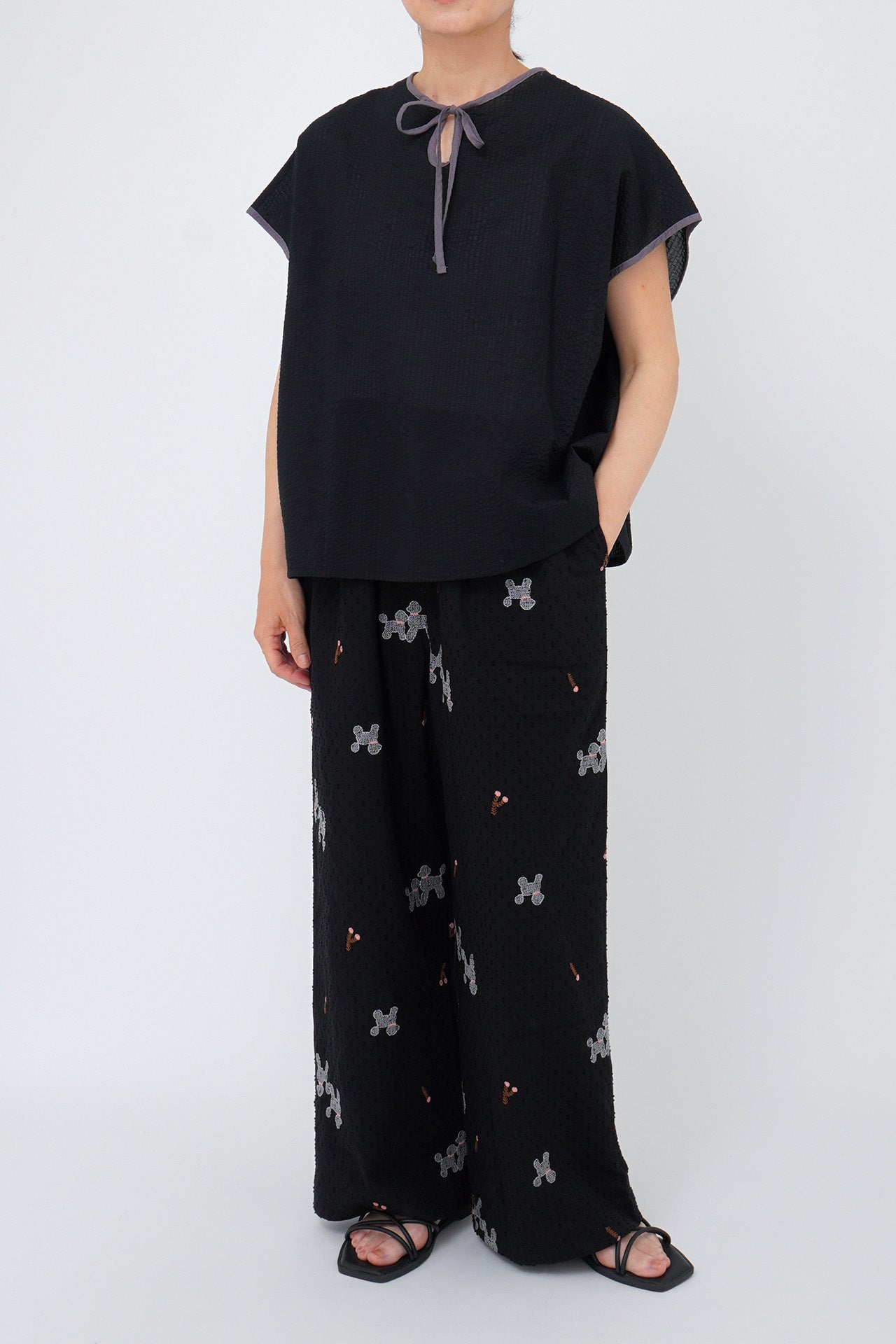 BLACK/model:161cm