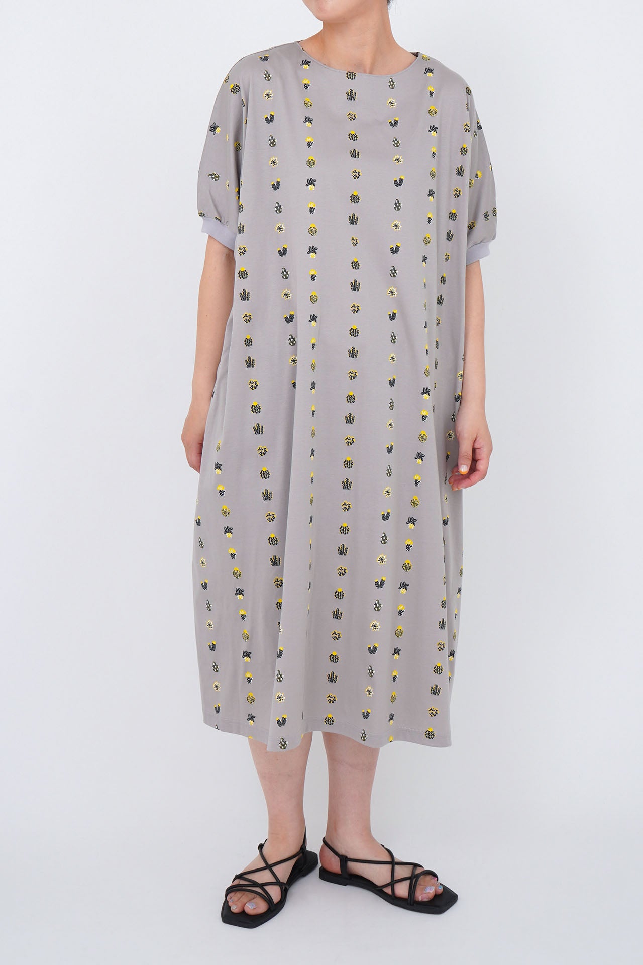 GREY/model:168cm