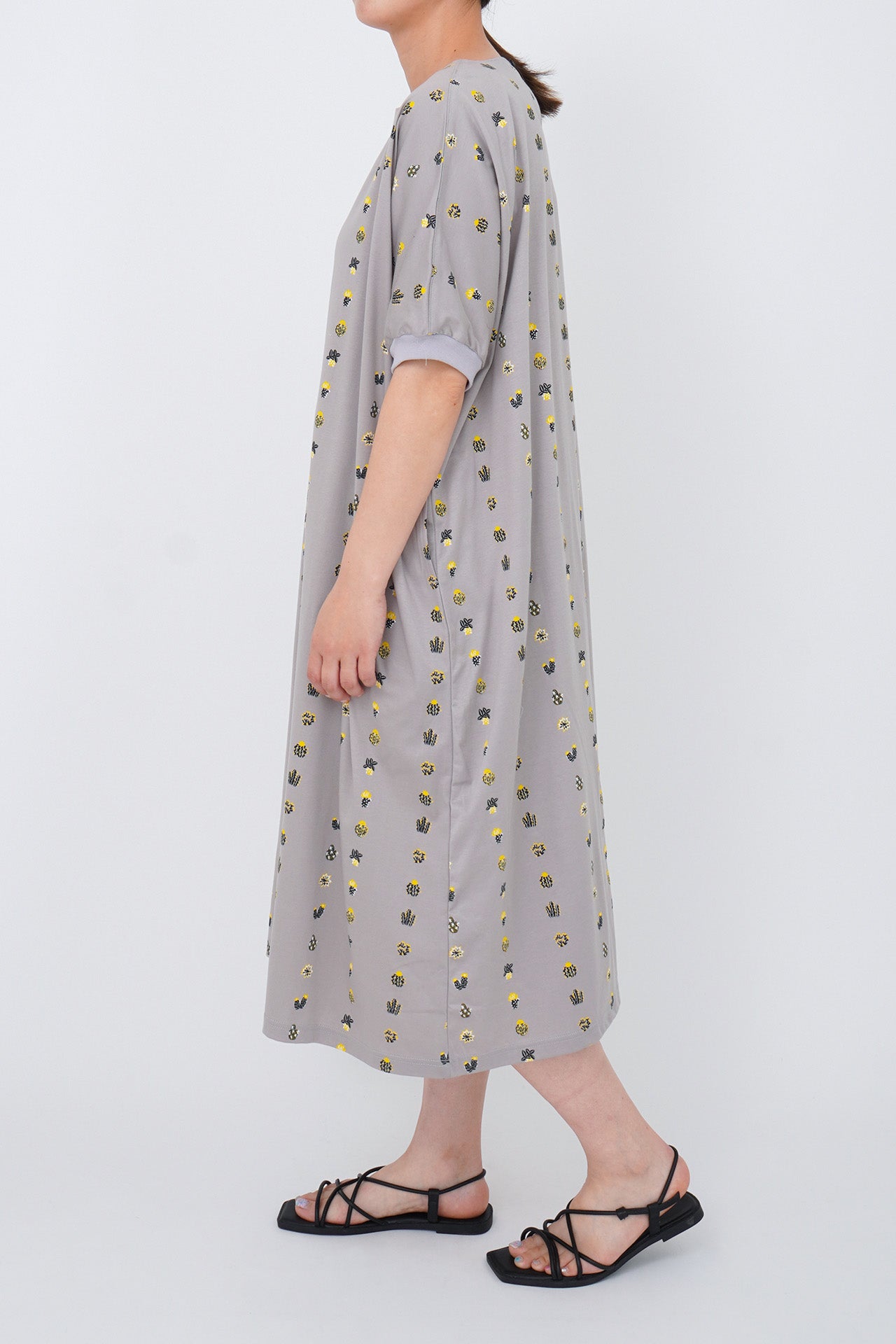 GREY/model:168cm