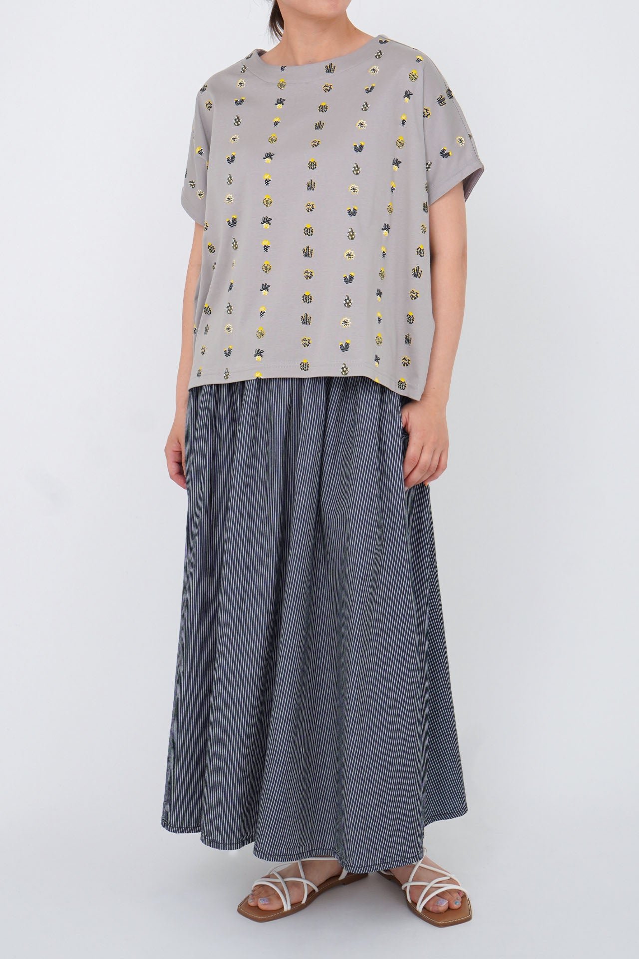 GREY/model:168cm