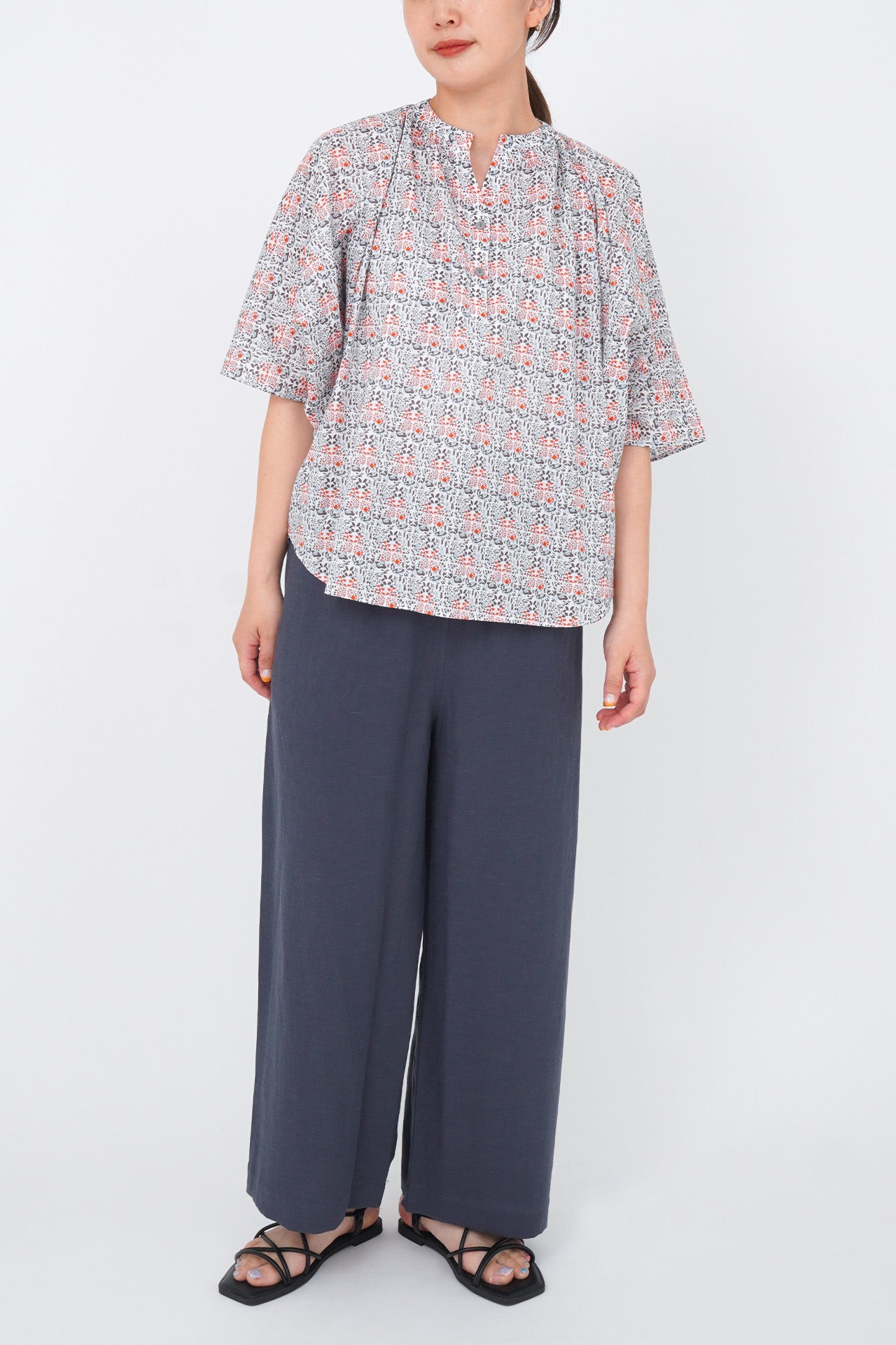 GREY/model:168cm