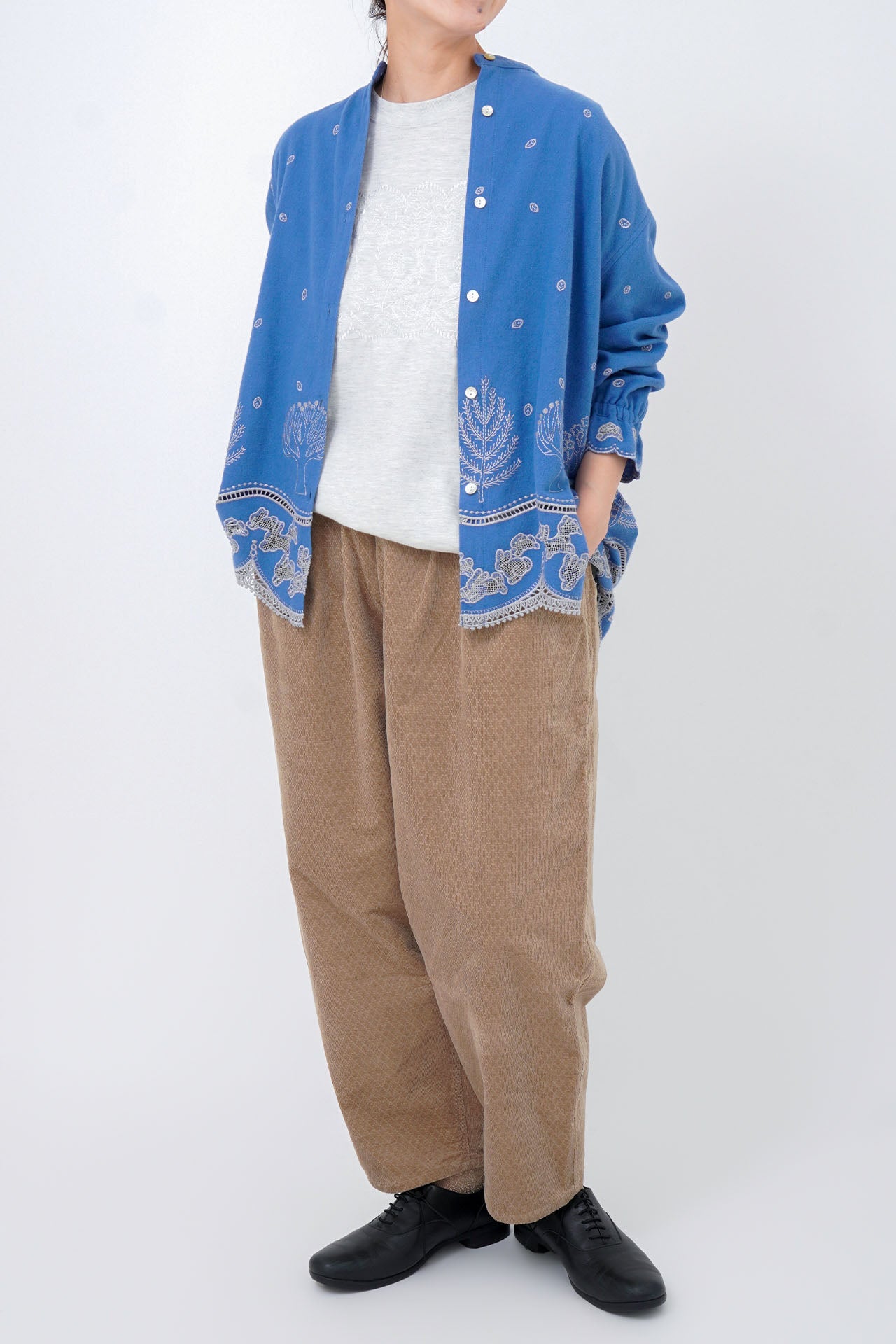 BLUE/model:158cm