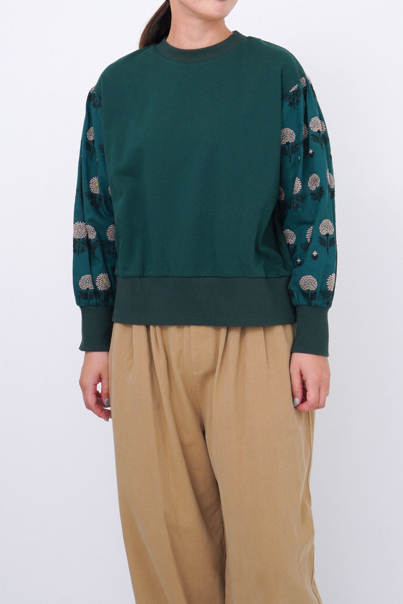 GREEN