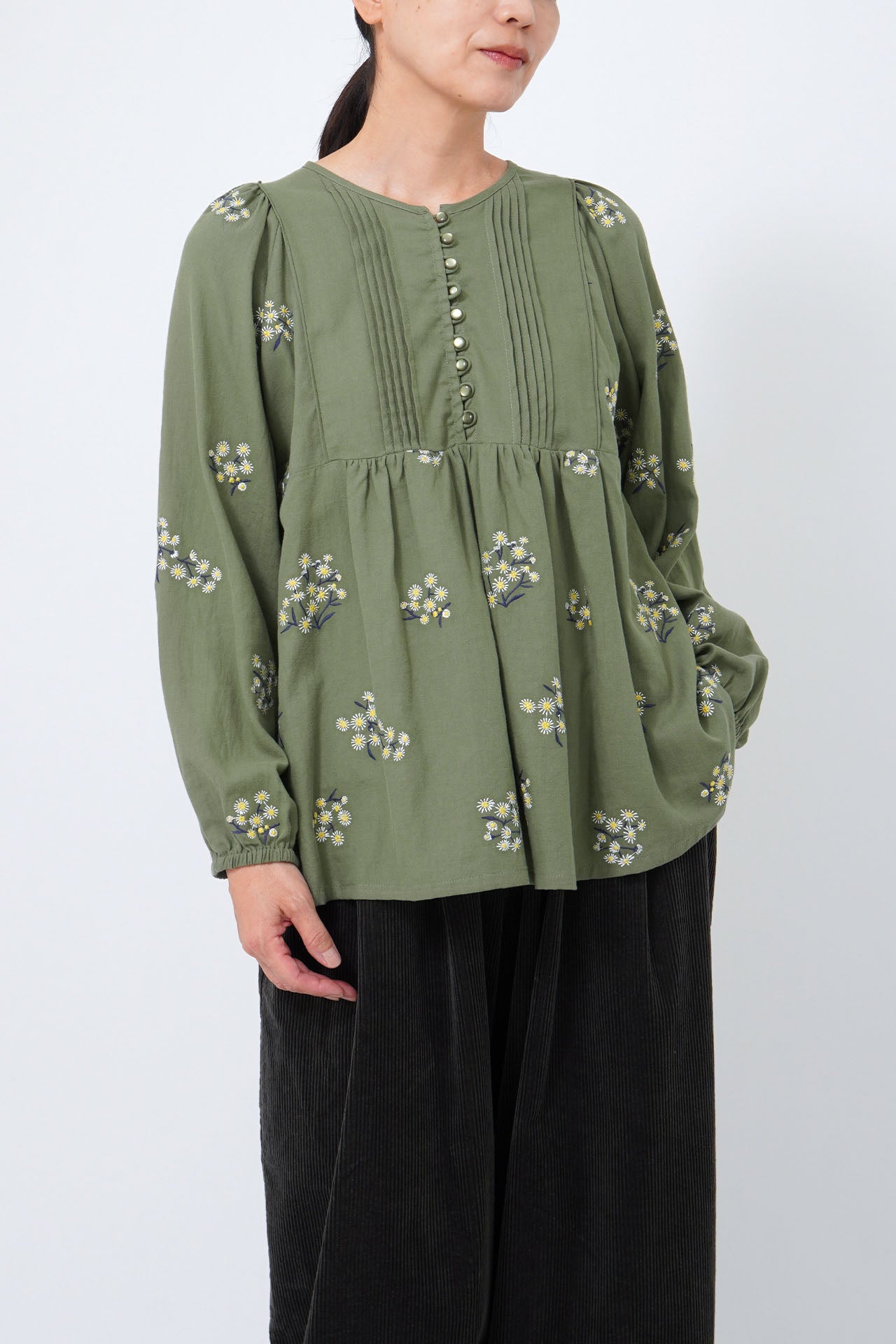 GREEN