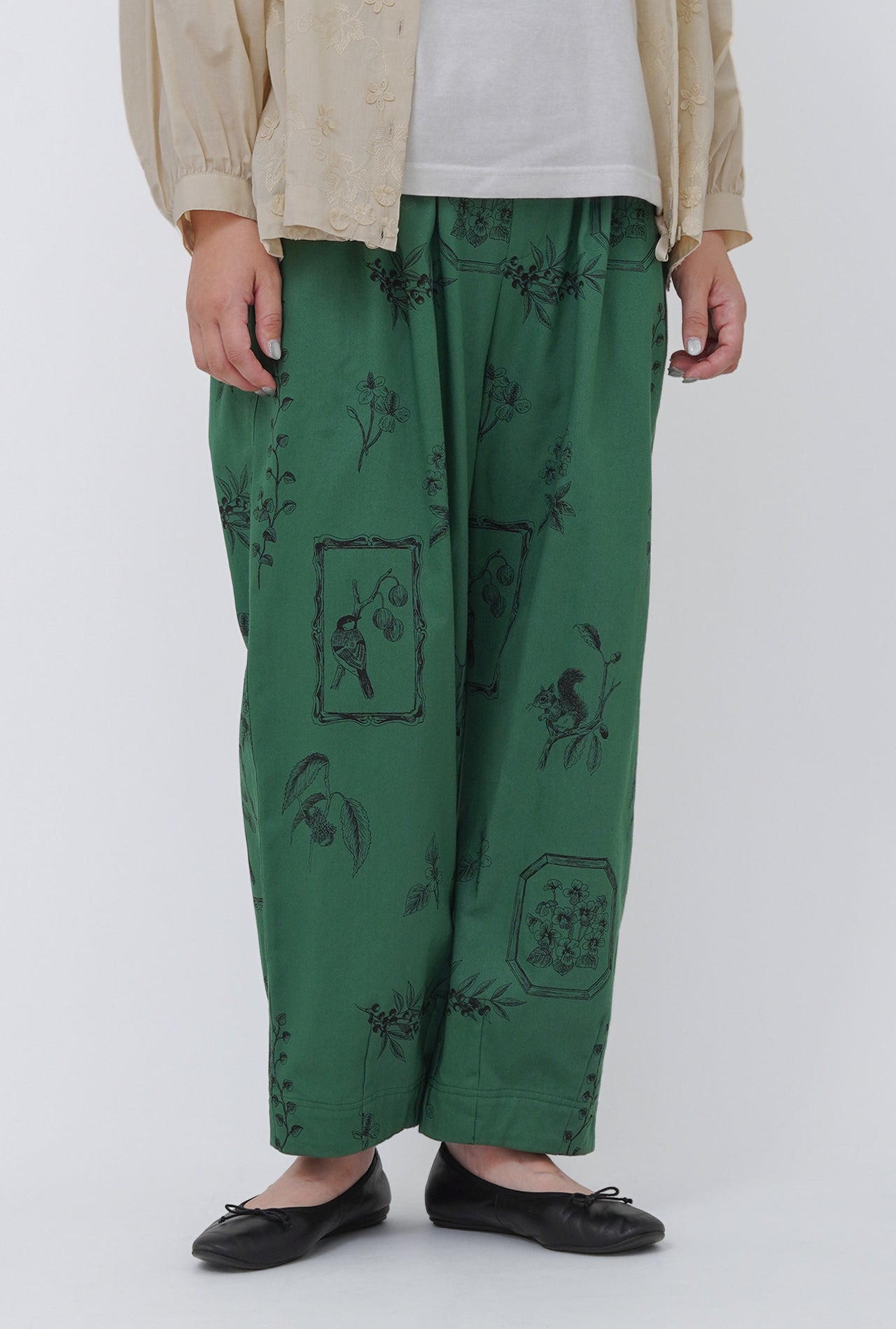 GREEN