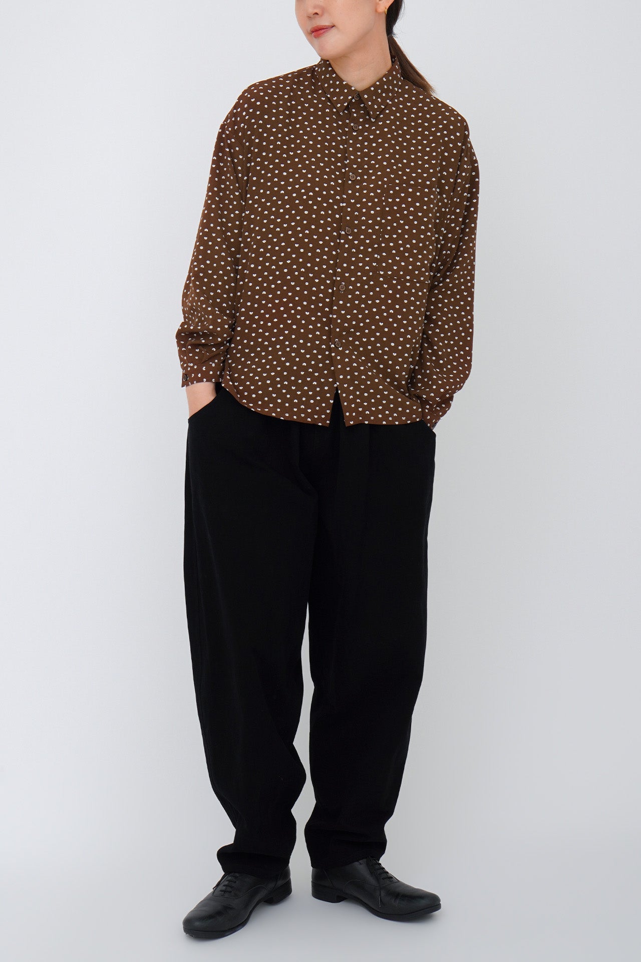 BROWN/model:168cm