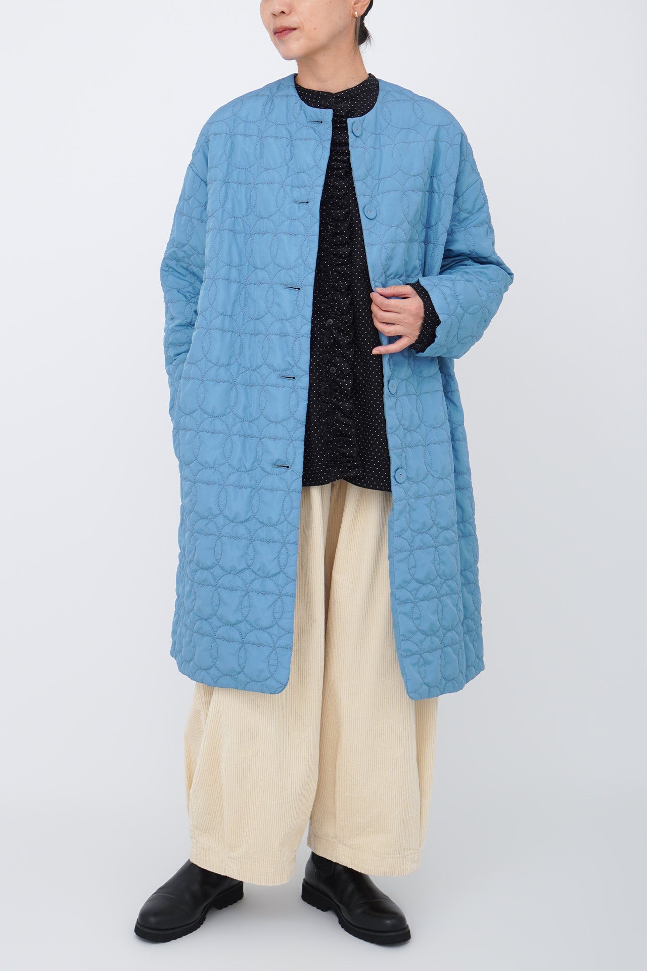 BLUE/model:161cm