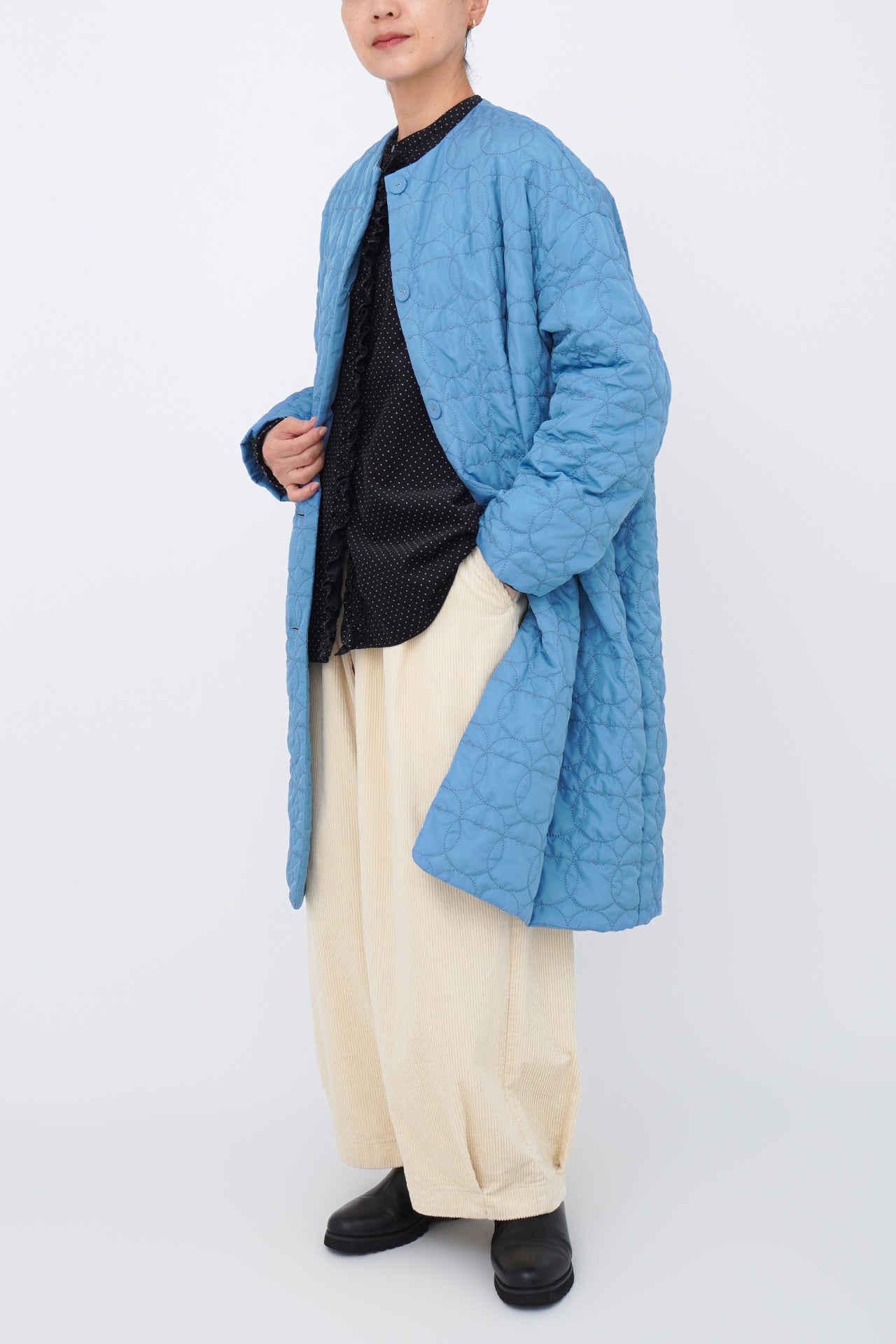 BLUE/model:161cm