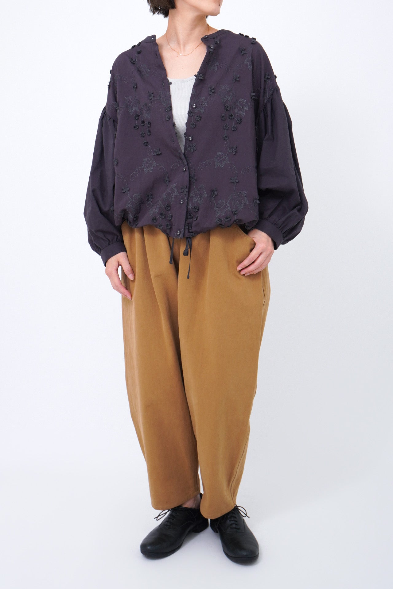 C.GREY/model:158cm