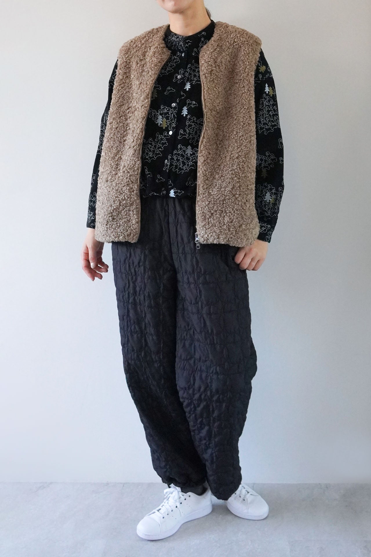 BROWN/model:168cm