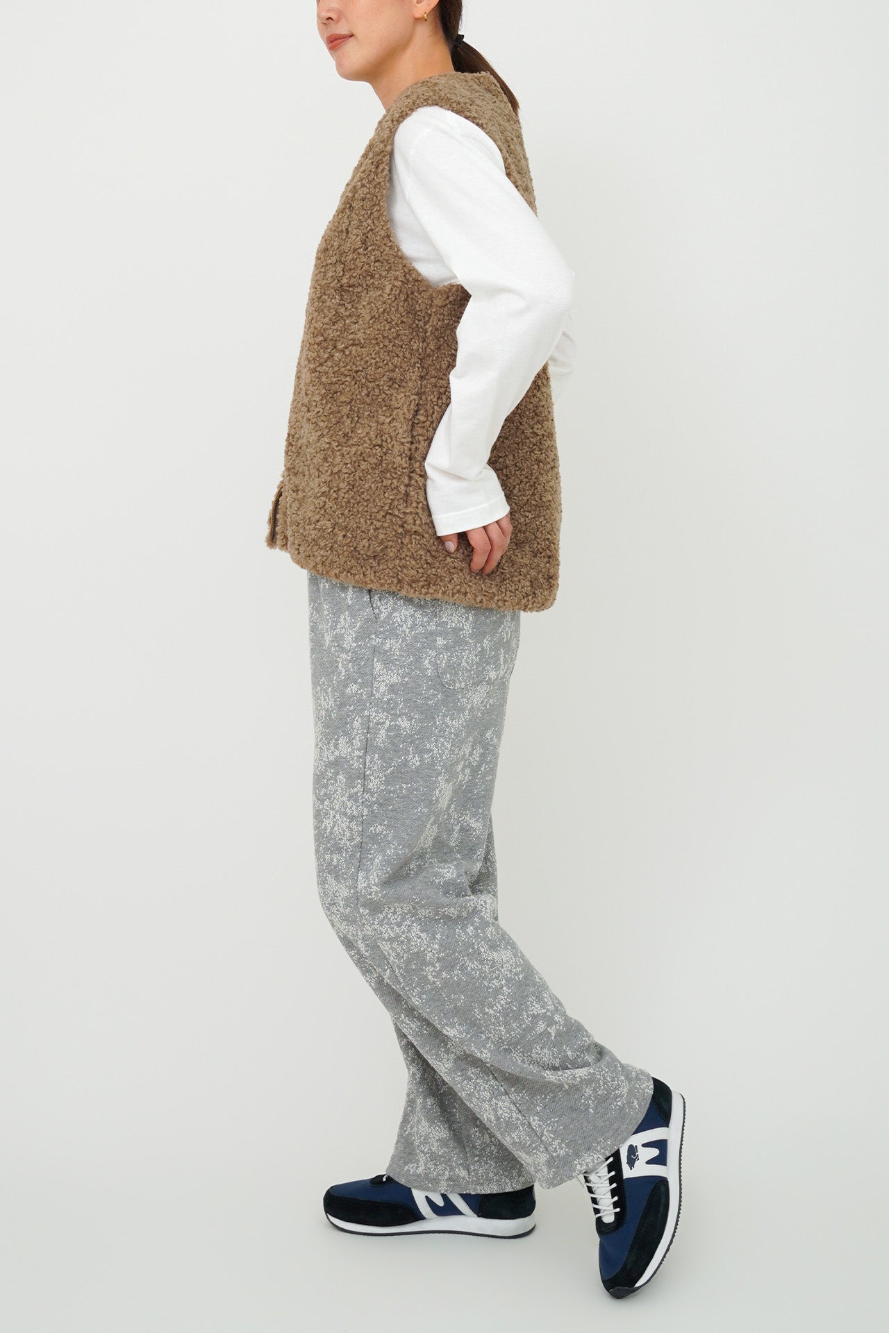 BROWN/model:168cm