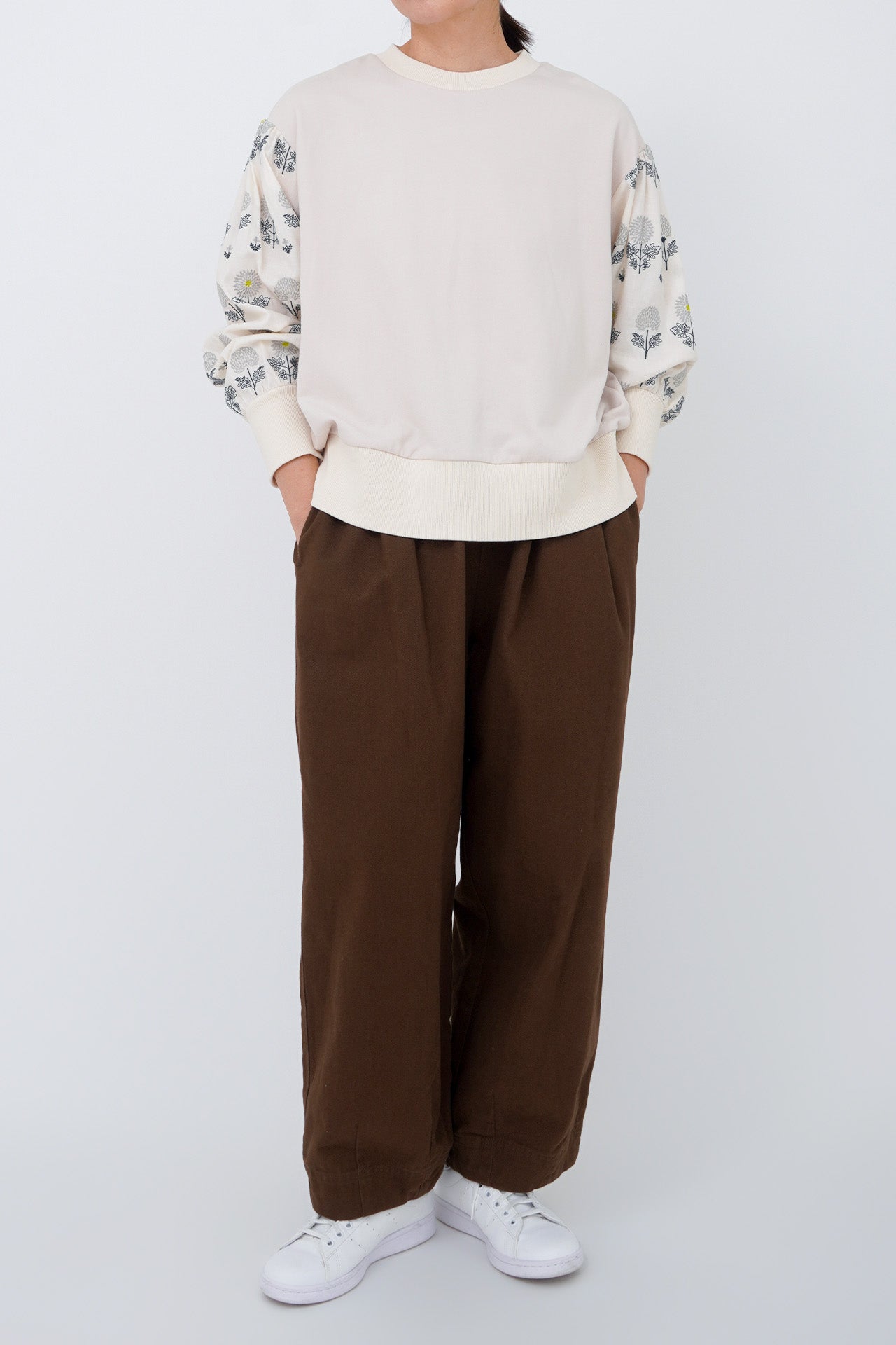 BROWN/model:161cm