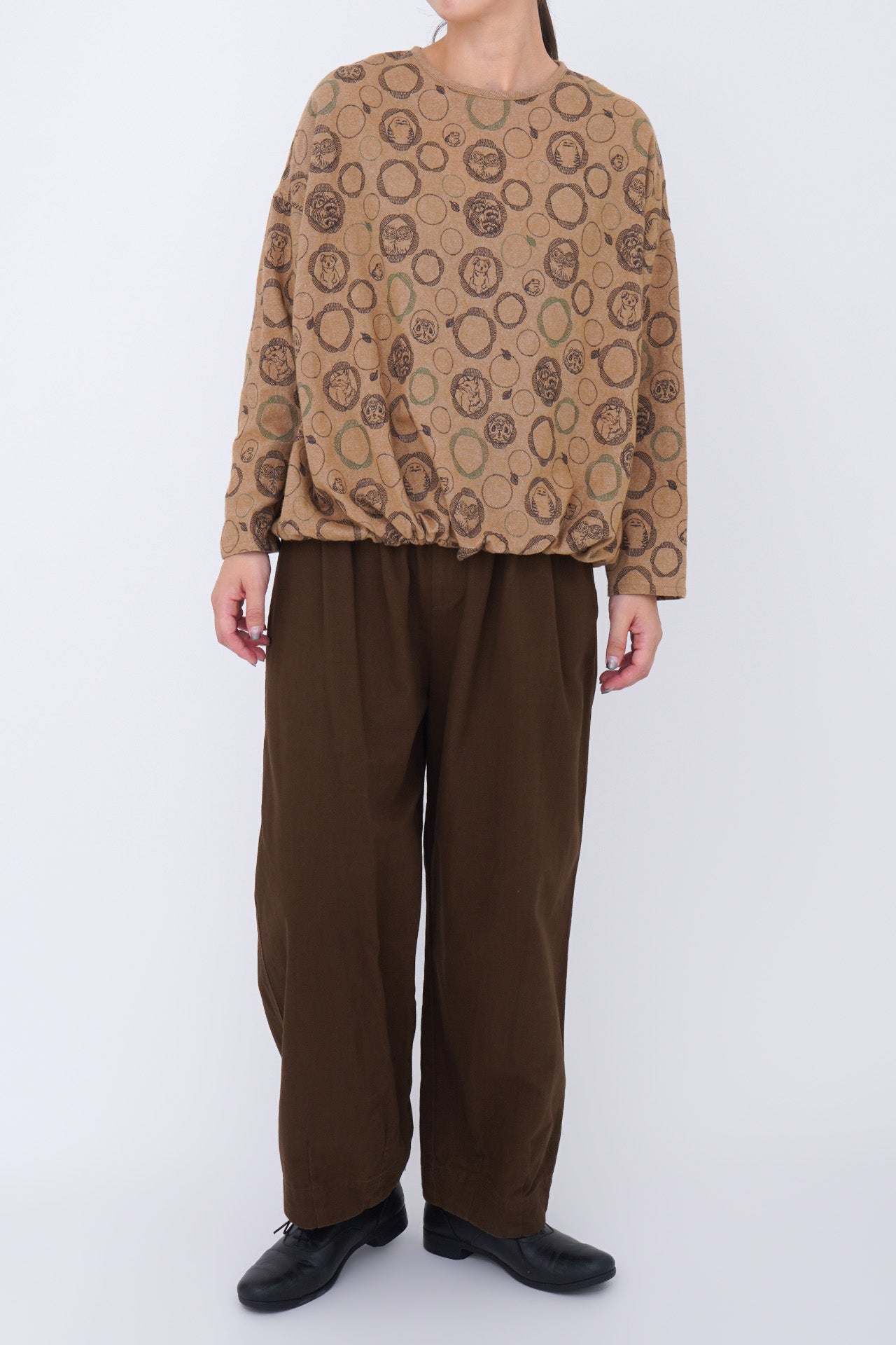 BROWN/model:168cm