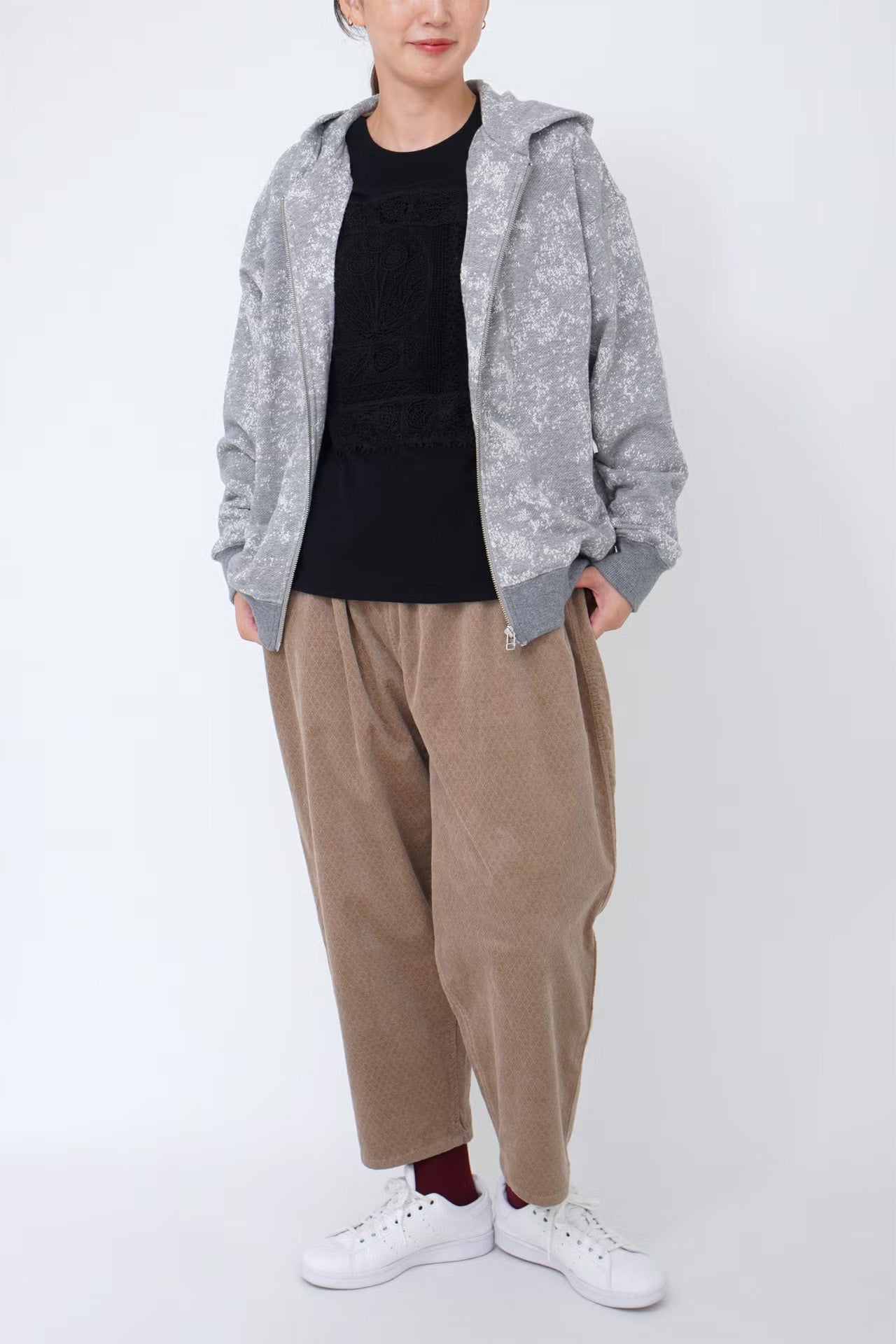H.GREY/model:168cm