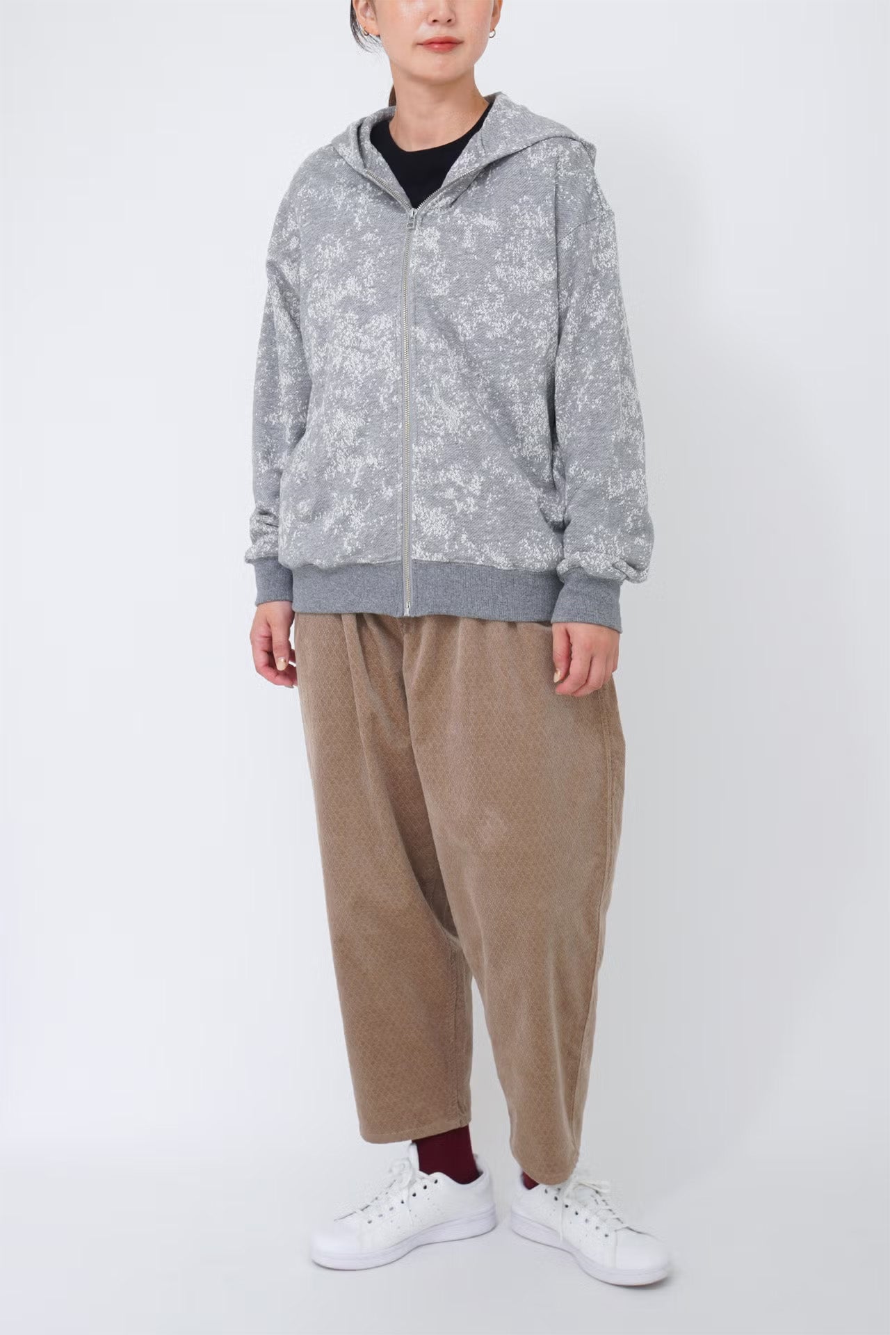 H.GREY/model:168cm