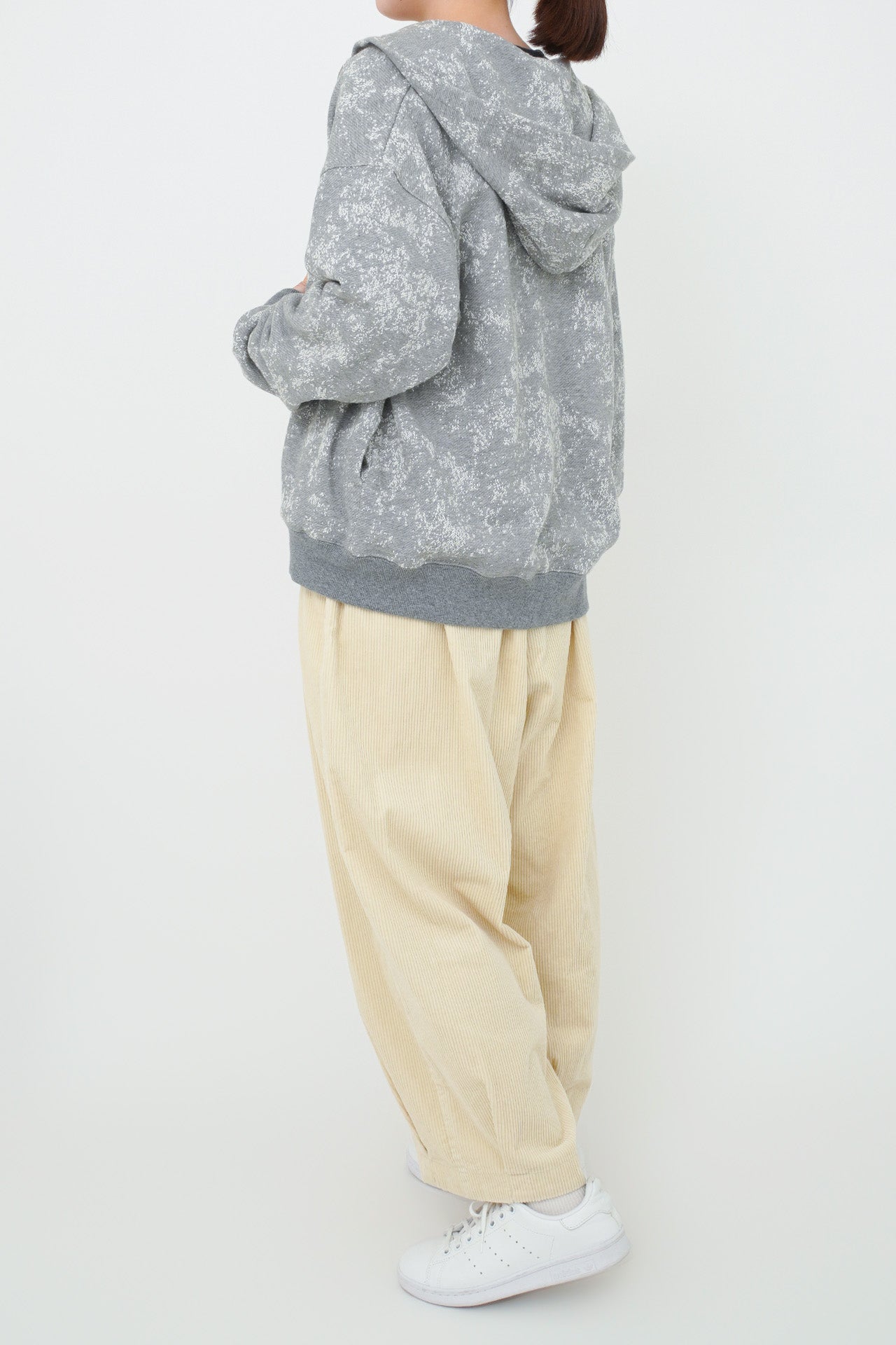 H.GREY/model:162cm